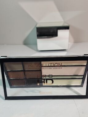 Revolution Pro HD Brow Palette — Brown & Cream Tones